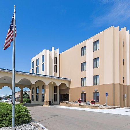 נורפולק Rodeway Inn מראה חיצוני תמונה