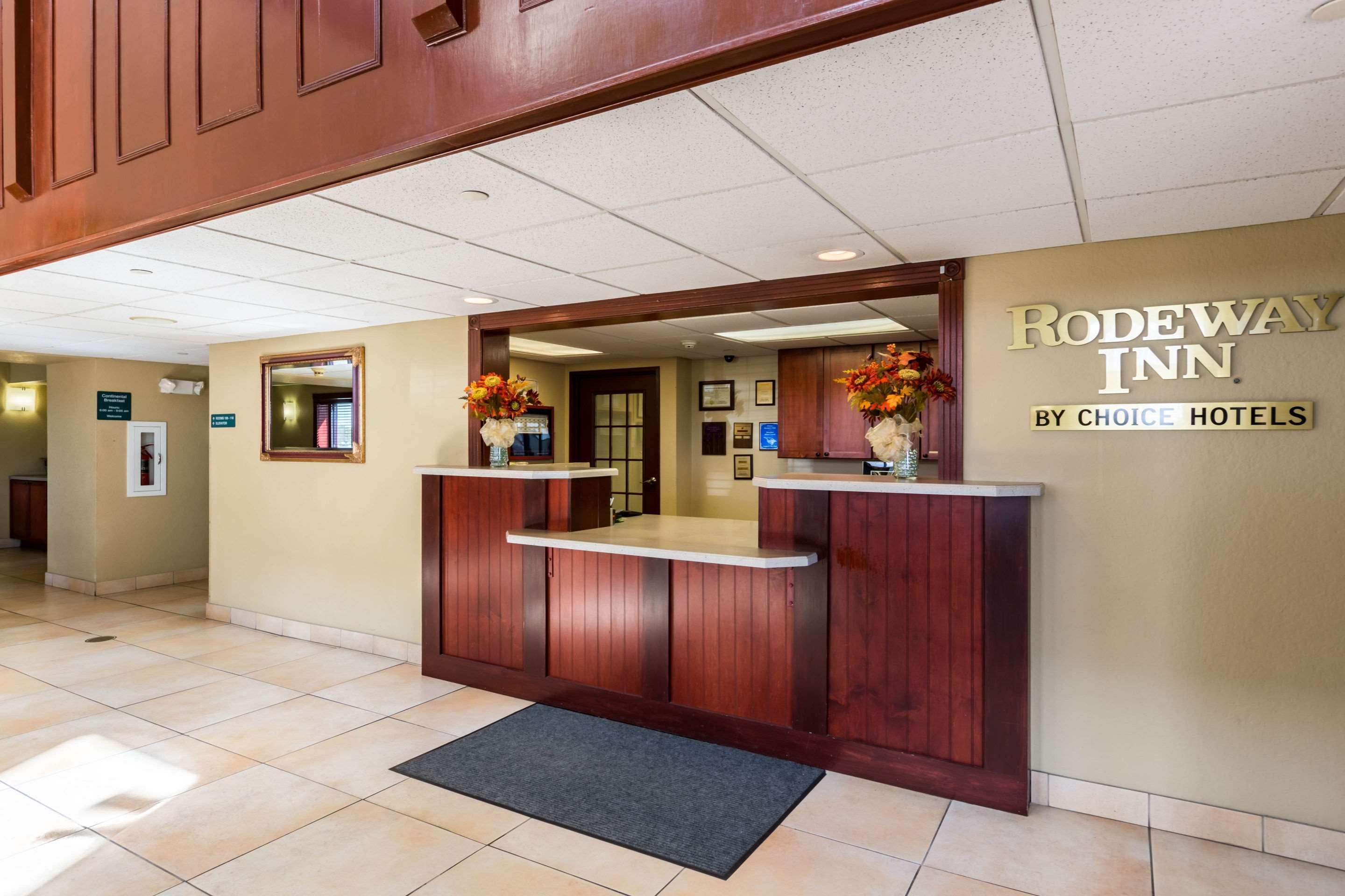 נורפולק Rodeway Inn מראה חיצוני תמונה