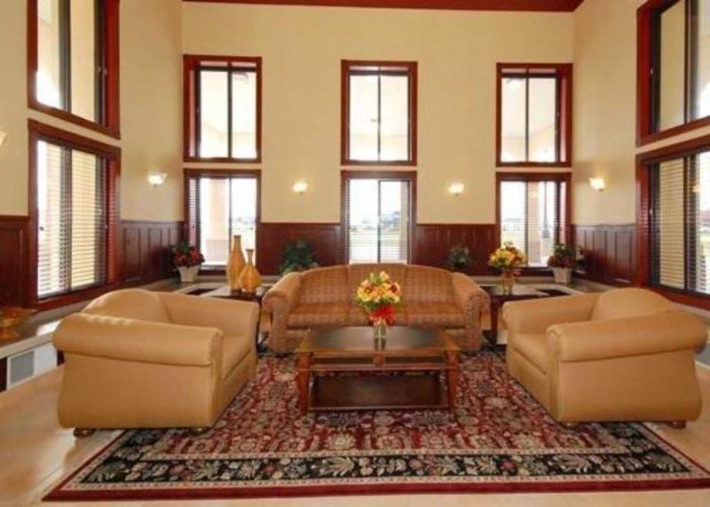 נורפולק Rodeway Inn מראה פנימי תמונה